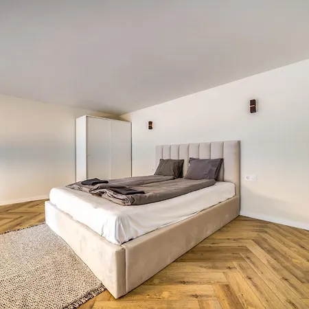 Astoria Premium - R26 Apartmán *
