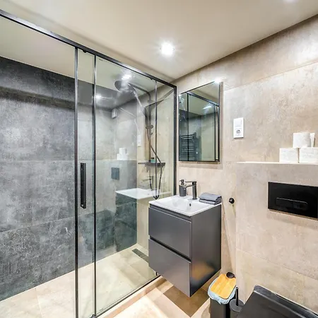 Astoria Premium - R26 Budapest