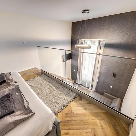 Astoria Premium - R26