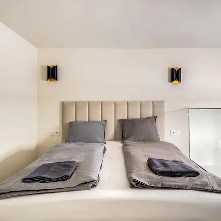 Astoria Premium - R26 *