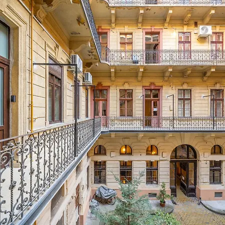 Astoria Premium - R26 Apartmán *