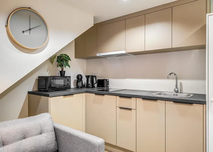 Astoria Premium - R26 Апартаменты *
